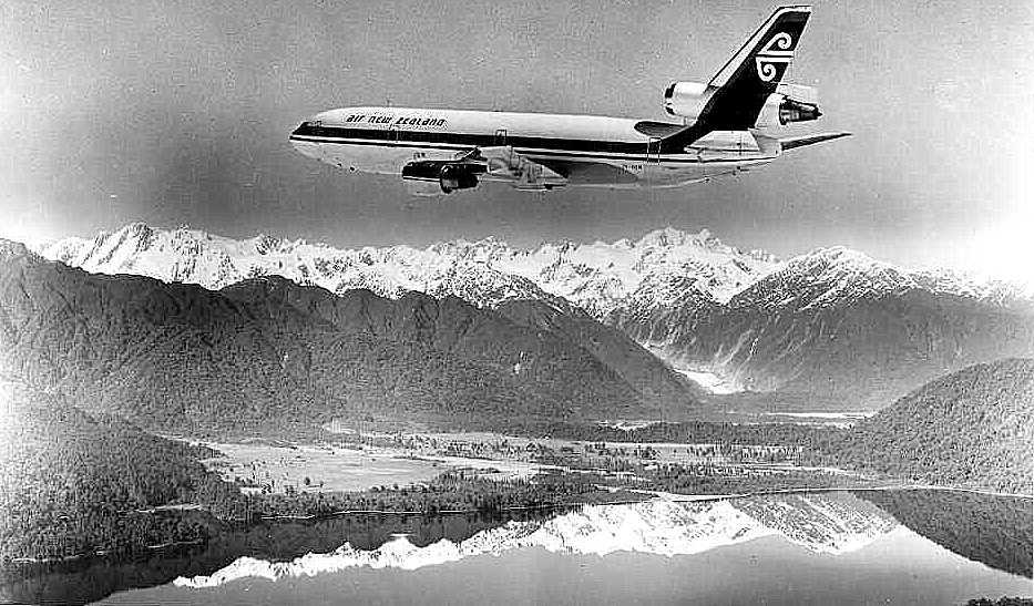 Air New Zealand Lake Mapourika Franz Josef